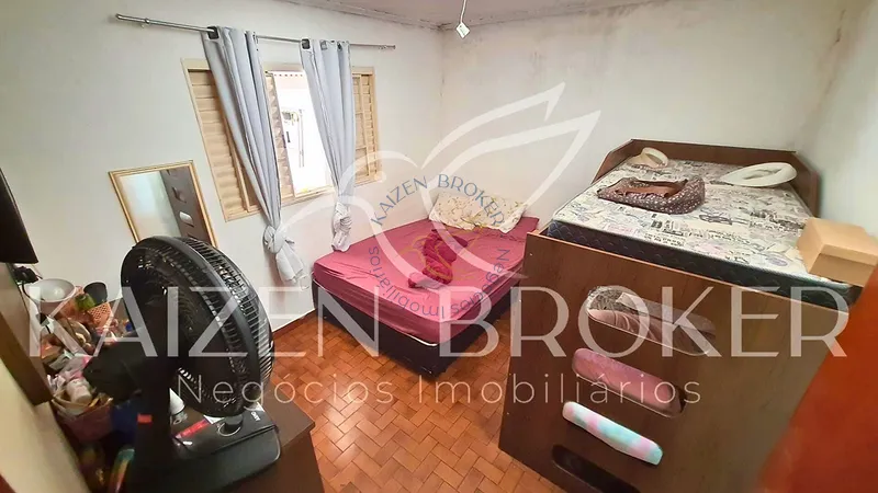 Casa com Edícula à Venda em Bragança Paulista – 3 Dormitórios, Quintal com Churrasqueira e 2 Vagas Cobertas: 13ª foto da galeria de imagens do imóvel