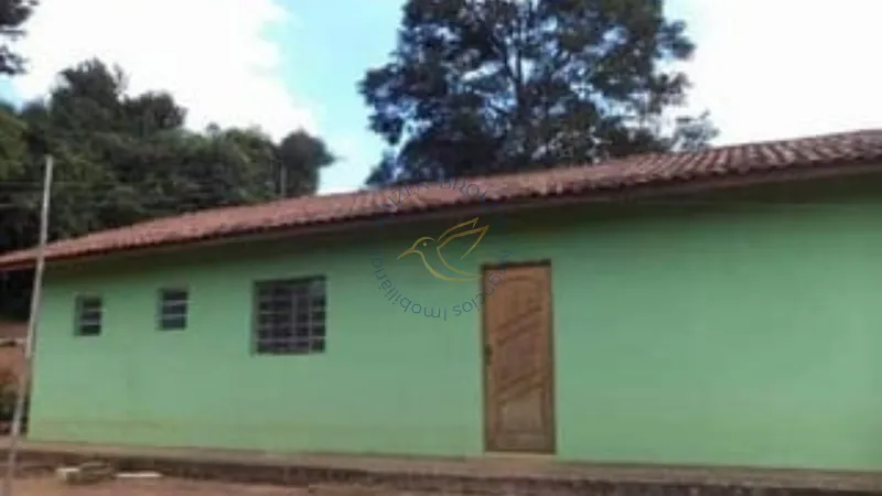 Chácara à venda em Água Comprida – Bragança Paulista/SP. 3.000m² com casa de 2 dormitórios, espaço para lazer, horta ou cultivo. Tranquilidade e natureza perto da cidade!: 1ª foto da galeria de imagens do imóvel