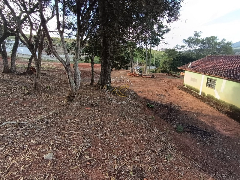 Chácara à venda em Água Comprida – Bragança Paulista/SP. 3.000m² com casa de 2 dormitórios, espaço para lazer, horta ou cultivo. Tranquilidade e natureza perto da cidade!: 4ª foto da galeria de imagens do imóvel