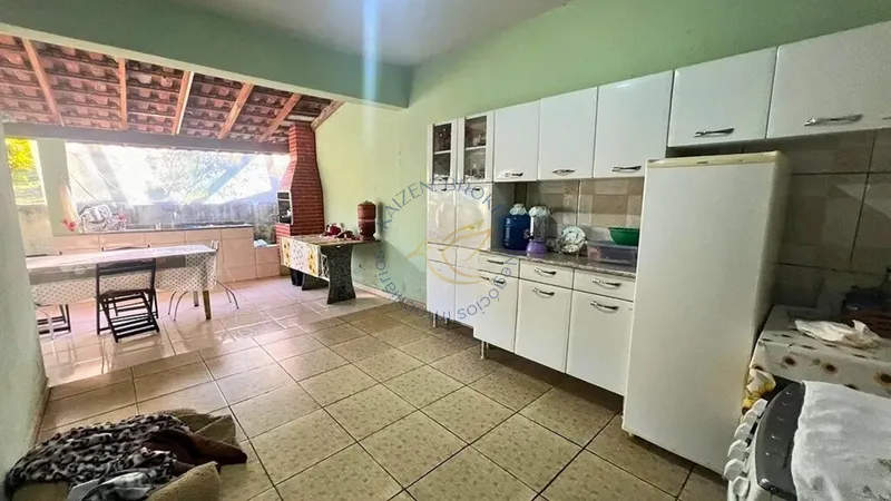 Chácara à venda no Menin – Bragança Paulista/SP. 3 dormitórios, varanda, cozinha caipira, pomar, 6 vagas e 1.180m² de terreno. Refúgio natural com escritura regularizada!: 13ª foto da galeria de imagens do imóvel