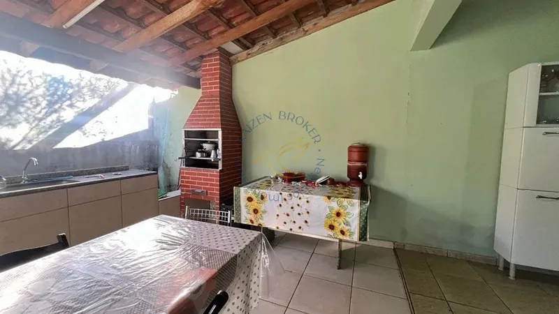 Chácara à venda no Menin – Bragança Paulista/SP. 3 dormitórios, varanda, cozinha caipira, pomar, 6 vagas e 1.180m² de terreno. Refúgio natural com escritura regularizada!: 15ª foto da galeria de imagens do imóvel