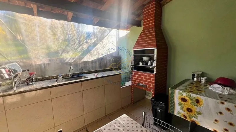 Chácara à venda no Menin – Bragança Paulista/SP. 3 dormitórios, varanda, cozinha caipira, pomar, 6 vagas e 1.180m² de terreno. Refúgio natural com escritura regularizada!: 18ª foto da galeria de imagens do imóvel