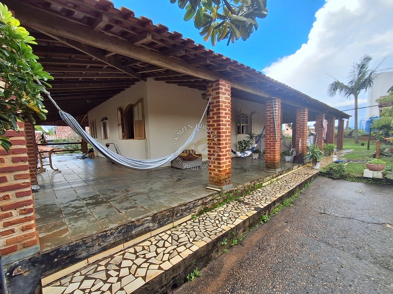 🏠 Chácara toda Avarandada à Venda | 1.100 m² | Chácaras Manacás, Pinhalzinho, SP: 1ª foto da galeria de imagens do imóvel