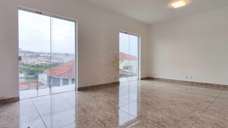 Casa para locação no Centro de Bragança Paulista, com 2 quartos (1 suíte), sala ampla, sacada, 2 vagas e 120m². Valor de R$ 3.000/mês com condomínio incluso.: 13ª foto da galeria de imagens do imóvel