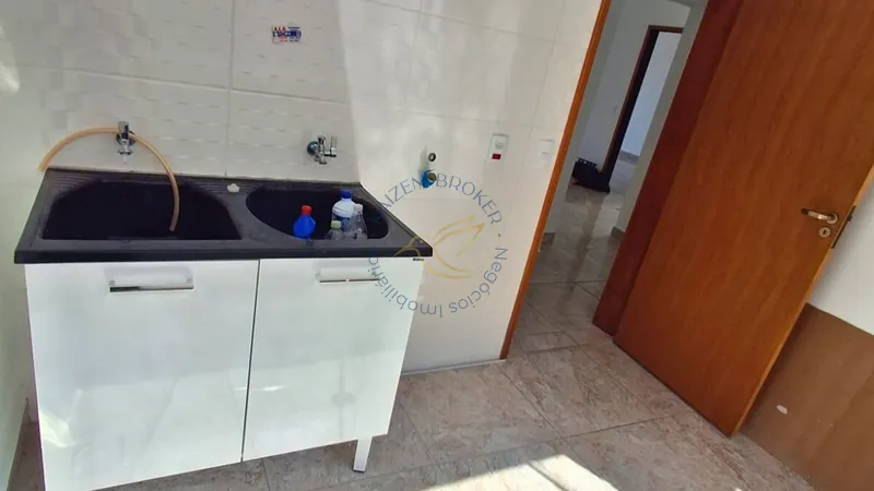 Casa para locação no Centro de Bragança Paulista, com 2 quartos (1 suíte), sala ampla, sacada, 2 vagas e 120m². Valor de R$ 3.000/mês com condomínio incluso.: 5ª foto da galeria de imagens do imóvel