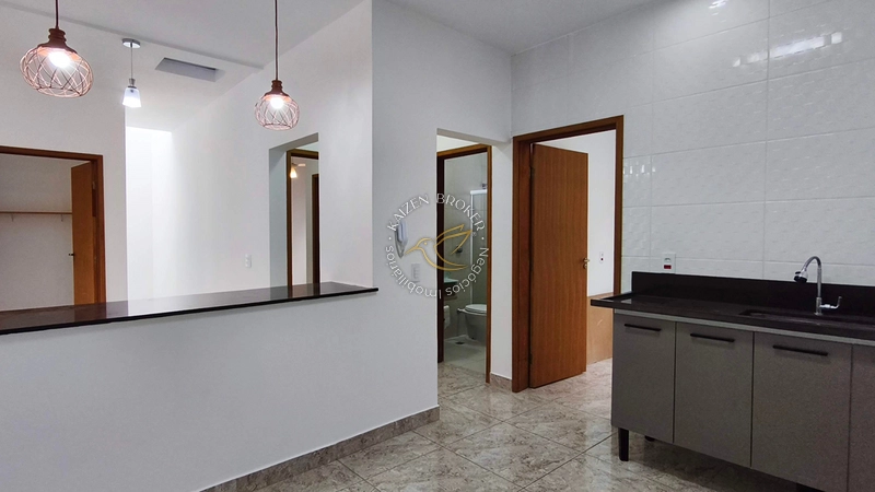 Casa para locação no Centro de Bragança Paulista, com 2 quartos (1 suíte), sala ampla, sacada, 2 vagas e 120m². Valor de R$ 3.000/mês com condomínio incluso.: 27ª foto da galeria de imagens do imóvel