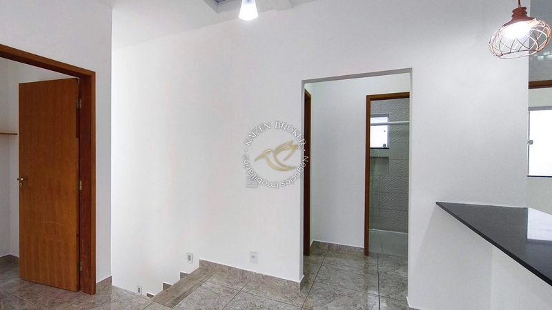 Casa para locação no Centro de Bragança Paulista, com 2 quartos (1 suíte), sala ampla, sacada, 2 vagas e 120m². Valor de R$ 3.000/mês com condomínio incluso.: 18ª foto da galeria de imagens do imóvel