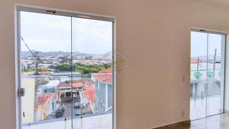 Casa para locação no Centro de Bragança Paulista, com 2 quartos (1 suíte), sala ampla, sacada, 2 vagas e 120m². Valor de R$ 3.000/mês com condomínio incluso.: 16ª foto da galeria de imagens do imóvel