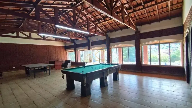 Chácara com 10 dormitórios, piscina, quadra e 4 casas independentes em Bragança Paulista SP. Ideal para pousada, eventos ou lazer familiar. Agende sua visita!: 5ª foto da galeria de imagens do imóvel