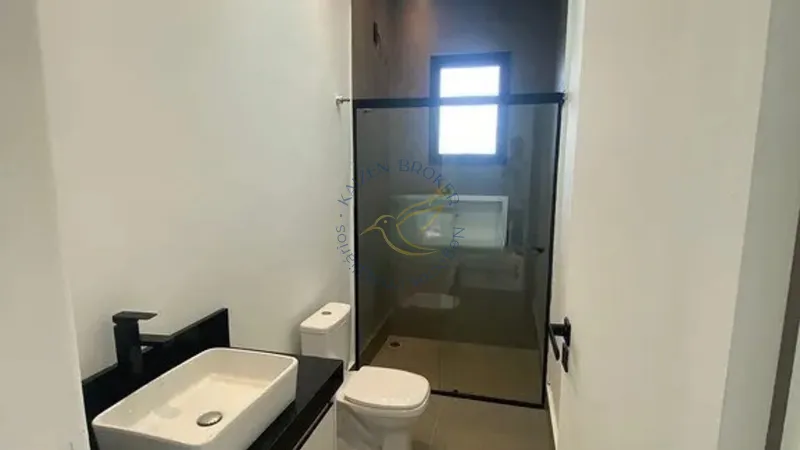Imóvel com 3 quartos, suíte, sala ampla, cozinha funcional, área de serviço e garagem coberta. Localização privilegiada em Bragança Paulista, a 8 minutos do centro.: 8ª foto da galeria de imagens do imóvel