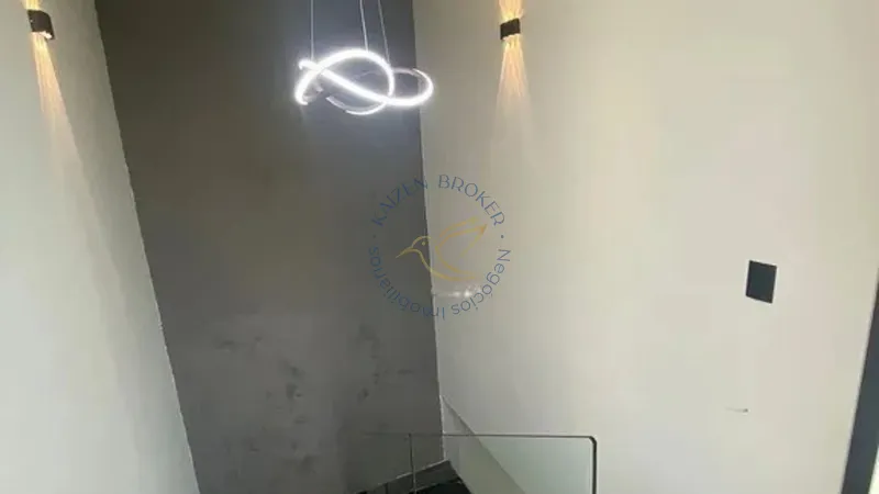 Imóvel com 3 quartos, suíte, sala ampla, cozinha funcional, área de serviço e garagem coberta. Localização privilegiada em Bragança Paulista, a 8 minutos do centro.: 7ª foto da galeria de imagens do imóvel