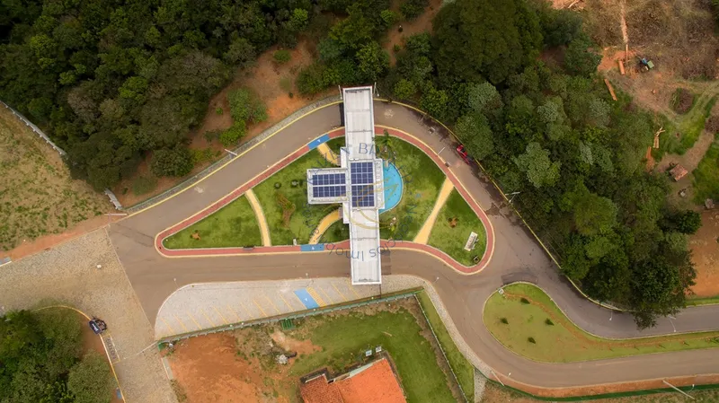 Curitibanos Eco Residence em Bragança Paulista. Condomínio com segurança, áreas verdes, quadras esportivas, espaço pet, salão de festas e lago paisagístico.: 8ª foto da galeria de imagens do imóvel