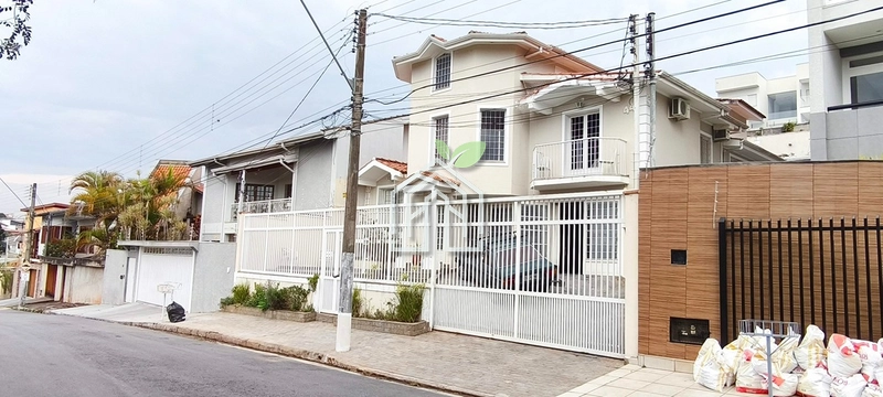 Casa Espaçosa com Piscina no Jardim América – Bragança Paulista/SP: 1ª foto da galeria de imagens do imóvel