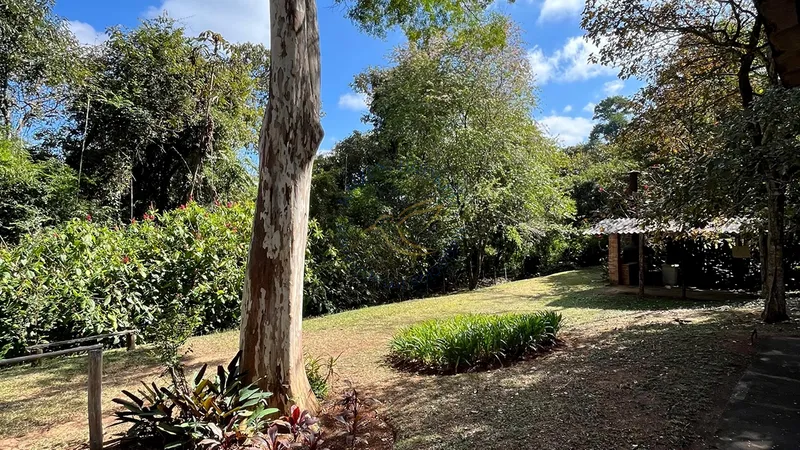 Sítio com casa sede, casa de caseiro, piscina, campo e churrasqueira em Bragança Paulista. Excelente oportunidade para investir ou morar.: 30ª foto da galeria de imagens do imóvel