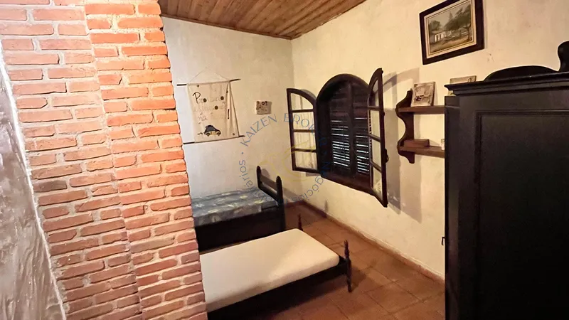 Sítio com casa sede, casa de caseiro, piscina, campo e churrasqueira em Bragança Paulista. Excelente oportunidade para investir ou morar.: 9ª foto da galeria de imagens do imóvel
