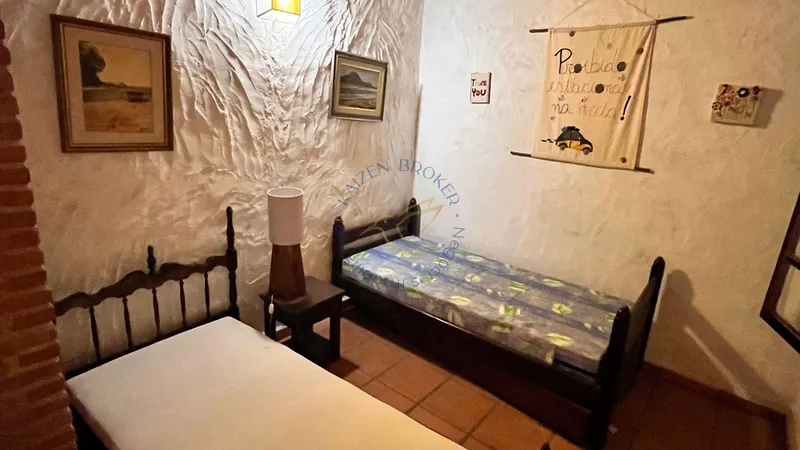 Sítio com casa sede, casa de caseiro, piscina, campo e churrasqueira em Bragança Paulista. Excelente oportunidade para investir ou morar.: 20ª foto da galeria de imagens do imóvel