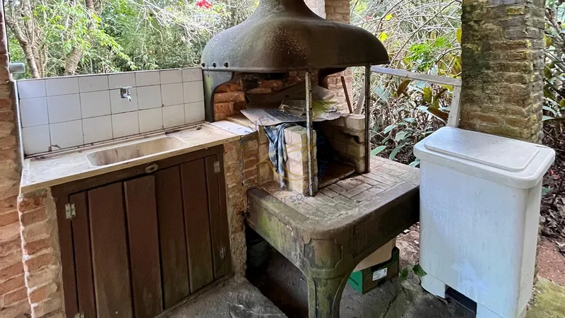 Sítio com casa sede, casa de caseiro, piscina, campo e churrasqueira em Bragança Paulista. Excelente oportunidade para investir ou morar.: 12ª foto da galeria de imagens do imóvel