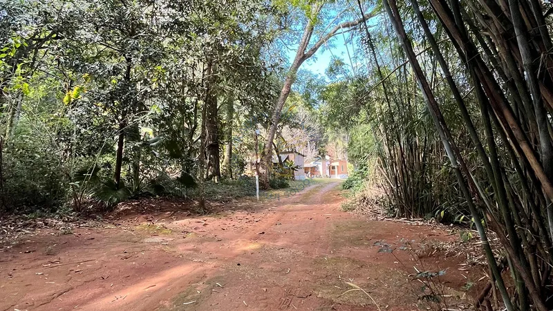 Sítio com casa sede, casa de caseiro, piscina, campo e churrasqueira em Bragança Paulista. Excelente oportunidade para investir ou morar.: 6ª foto da galeria de imagens do imóvel