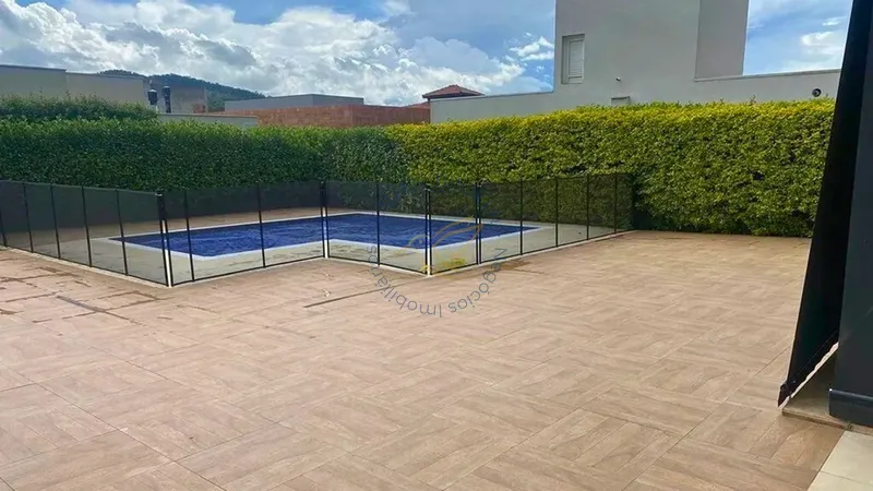 Imóvel de alto padrão em Bragança Paulista no Campos do Conde. Casa com 3 suítes, móveis planejados, piscina, ar condicionado e segurança 24 horas.: 20ª foto da galeria de imagens do imóvel