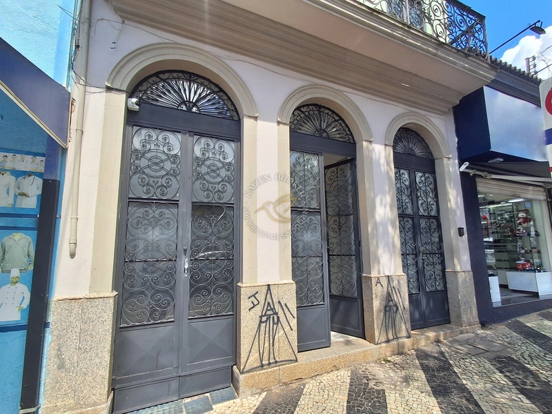 🏢 Amplo Salão Comercial de 150m² para Locação no Centro de Bragança Paulista - SP: 1ª foto da galeria de imagens do imóvel