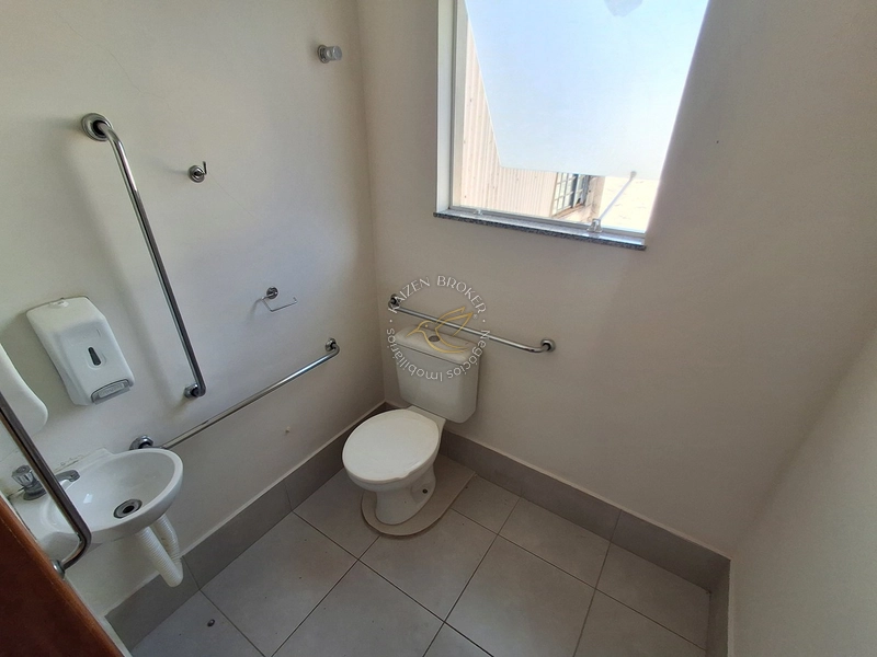 🏢 Amplo Salão Comercial de 150m² para Locação no Centro de Bragança Paulista - SP: 14ª foto da galeria de imagens do imóvel