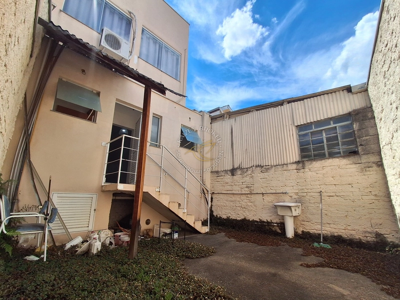 🏢 Amplo Salão Comercial de 150m² para Locação no Centro de Bragança Paulista - SP: 20ª foto da galeria de imagens do imóvel