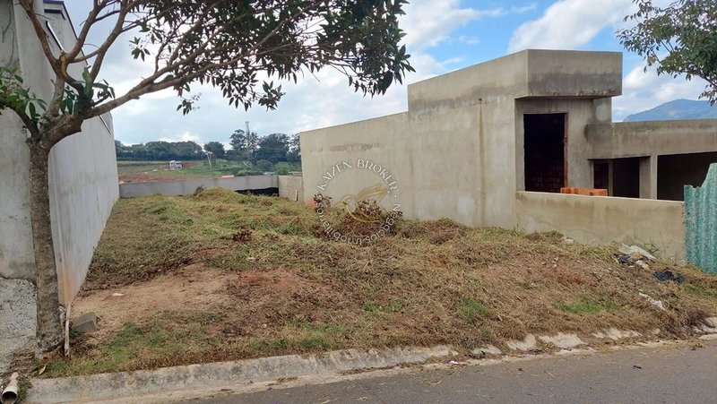 🎯 Terreno Exclusivo 300m² Central Parque | De Frente Praça e Lazer Completo | Quitado e Plano: 1ª foto da galeria de imagens do imóvel