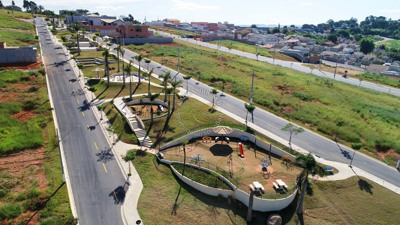 🎯 Terreno Exclusivo 300m² Central Parque | De Frente Praça e Lazer Completo | Quitado e Plano: 2ª foto da galeria de imagens do imóvel