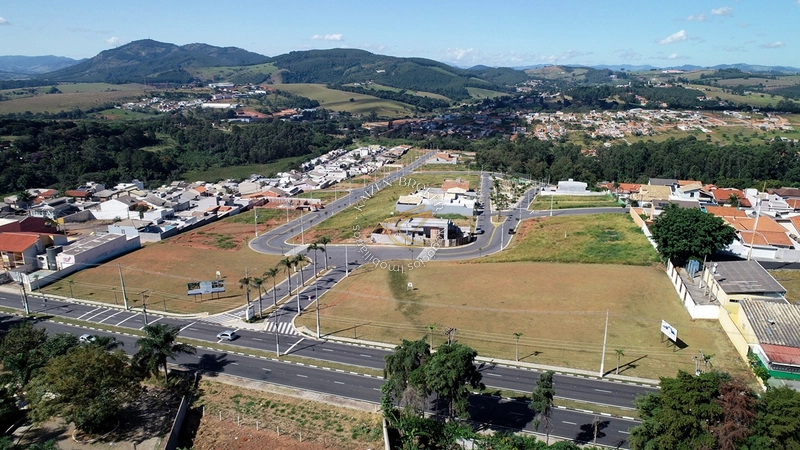 🎯 Terreno Exclusivo 300m² Central Parque | De Frente Praça e Lazer Completo | Quitado e Plano: 4ª foto da galeria de imagens do imóvel