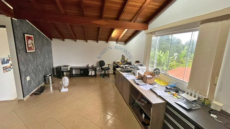 Chácara com 2 quartos, suíte, piscina, espaço gourmet e jardim em Bragança Paulista SP. Terreno amplo, 6 vagas e permuta por imóvel no centro. Agende sua visita!: 7ª foto da galeria de imagens do imóvel