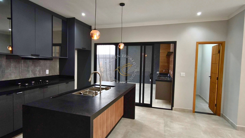 🏡✨Casa de Luxo Face Leste com 3 Suítes, Pé Direito Duplo e Área Gourmet Completa: 13ª foto da galeria de imagens do imóvel