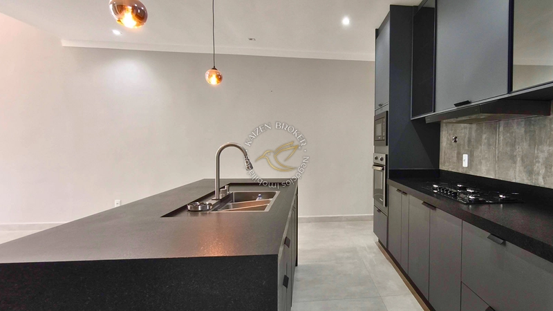 🏡✨Casa de Luxo Face Leste com 3 Suítes, Pé Direito Duplo e Área Gourmet Completa: 11ª foto da galeria de imagens do imóvel