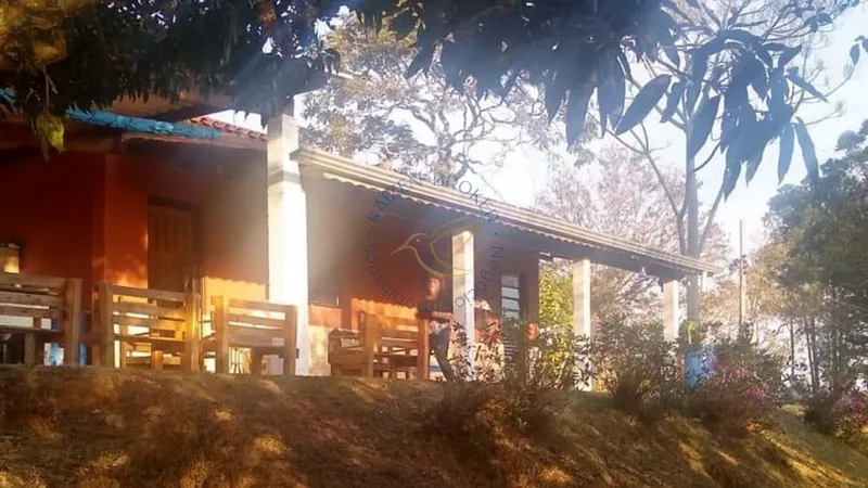 Chácara à venda em Água Comprida – Bragança Paulista/SP. 12.000m² com casa principal, casa de caseiro, bosque, campo de futebol e espaço para aves. Natureza e tranquilidade!: 1ª foto da galeria de imagens do imóvel
