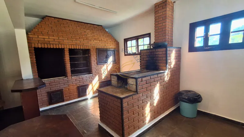 Lote em Tuiuti SP com 384m² em condomínio fechado. Portaria, piscinas, salão de festas e área gourmet. Refúgio perfeito para quem busca qualidade de vida.: 5ª foto da galeria de imagens do imóvel
