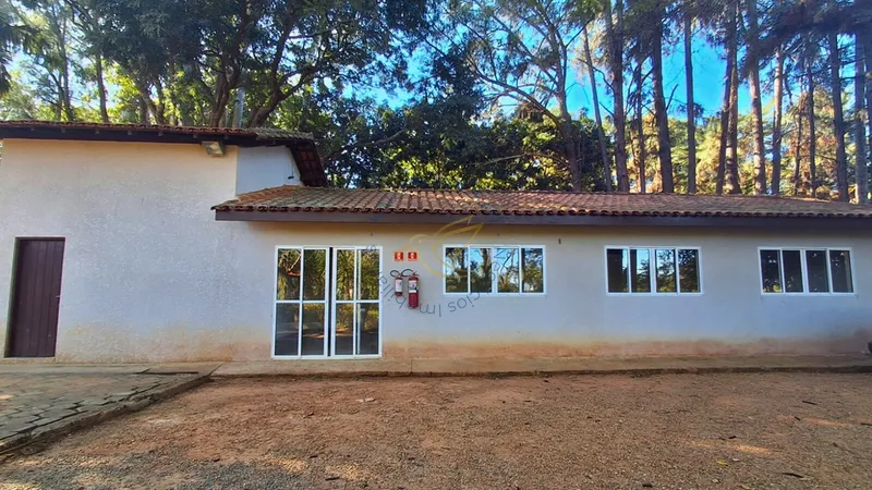 Lote em Tuiuti SP com 384m² em condomínio fechado. Portaria, piscinas, salão de festas e área gourmet. Refúgio perfeito para quem busca qualidade de vida.: 7ª foto da galeria de imagens do imóvel