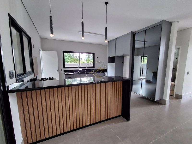 SOBRADO ALTO PADRÃO no Condomínio SAN VITALE, Bragança Paulista | 5 Suítes, Vista para o Lago e Lazer Premium: 12ª foto da galeria de imagens do imóvel