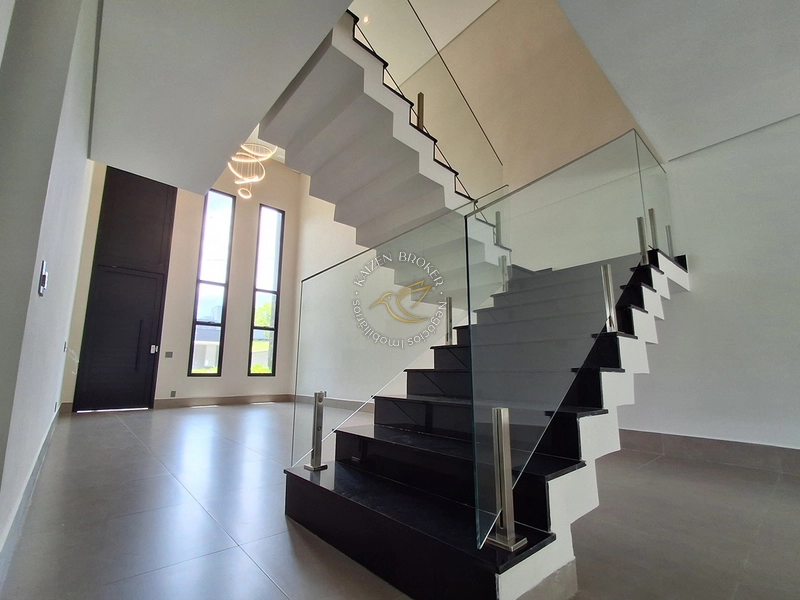 SOBRADO ALTO PADRÃO no Condomínio SAN VITALE, Bragança Paulista | 5 Suítes, Vista para o Lago e Lazer Premium: 10ª foto da galeria de imagens do imóvel