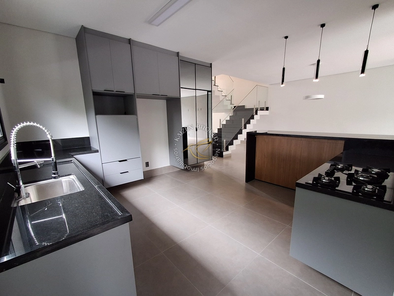 SOBRADO ALTO PADRÃO no Condomínio SAN VITALE, Bragança Paulista | 5 Suítes, Vista para o Lago e Lazer Premium: 15ª foto da galeria de imagens do imóvel