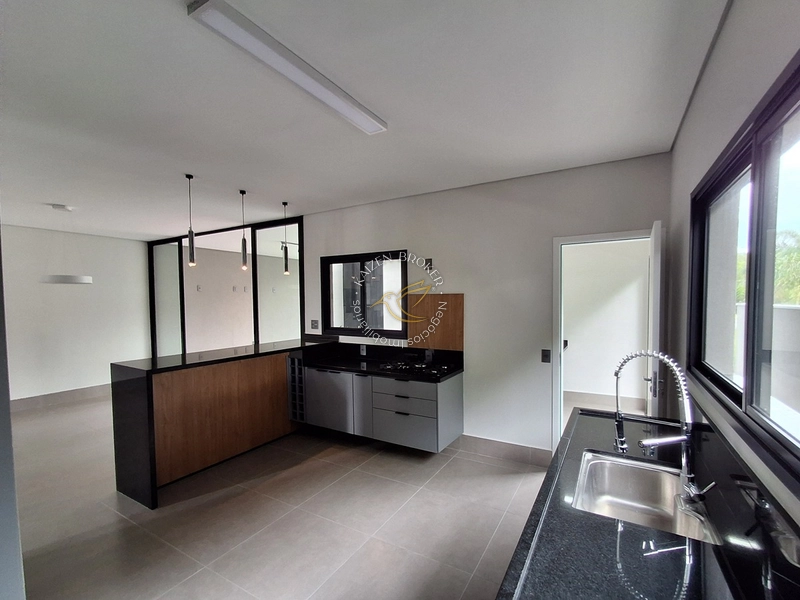 SOBRADO ALTO PADRÃO no Condomínio SAN VITALE, Bragança Paulista | 5 Suítes, Vista para o Lago e Lazer Premium: 14ª foto da galeria de imagens do imóvel