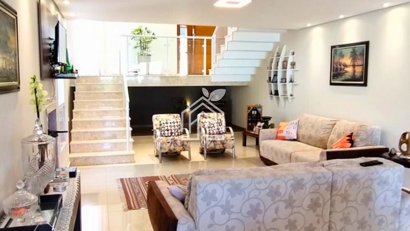 Casa em Condomínio Vale das Águas ideal para famílias que buscam...: 1ª foto da galeria de imagens do imóvel