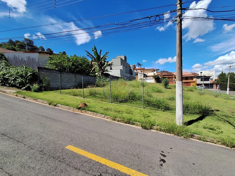 ⛰️ Terreno de 250m² à Venda no Jardim Europa, Zona Sul de Bragança Paulista, SP: 1ª foto da galeria de imagens do imóvel