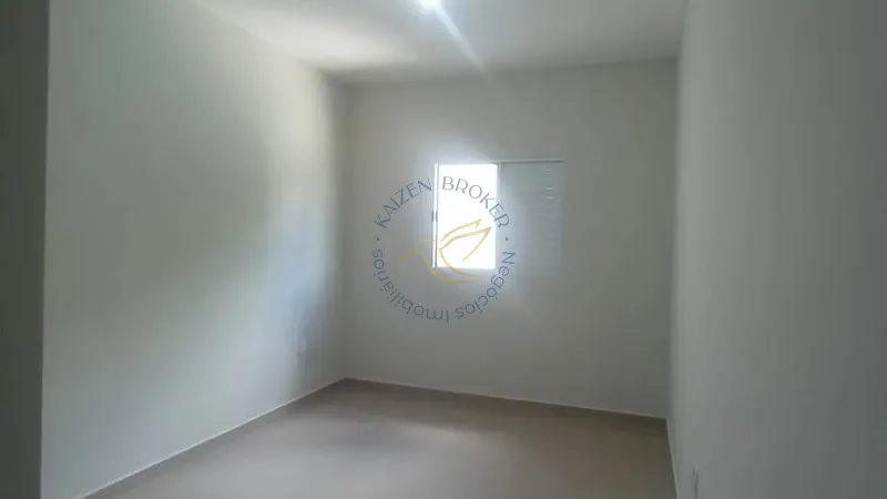 Sobrado à venda na Vila Aparecida em Bragança Paulista com 2 dormitórios, quintal, garagem e financiamento Minha Casa Minha Vida.: 4ª foto da galeria de imagens do imóvel