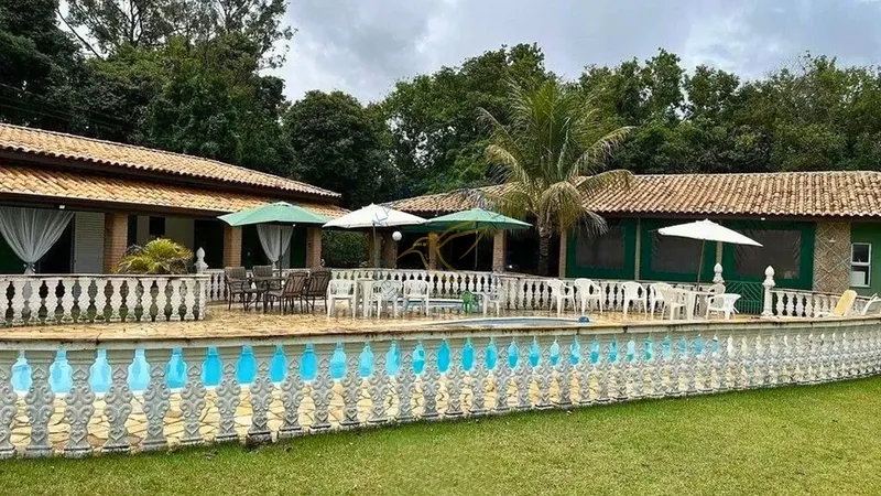 Chácara com 6 suítes, piscina, campo, salão de festas e pomar em condomínio fechado em Bragança Paulista. Viva com conforto, lazer e segurança!: 3ª foto da galeria de imagens do imóvel