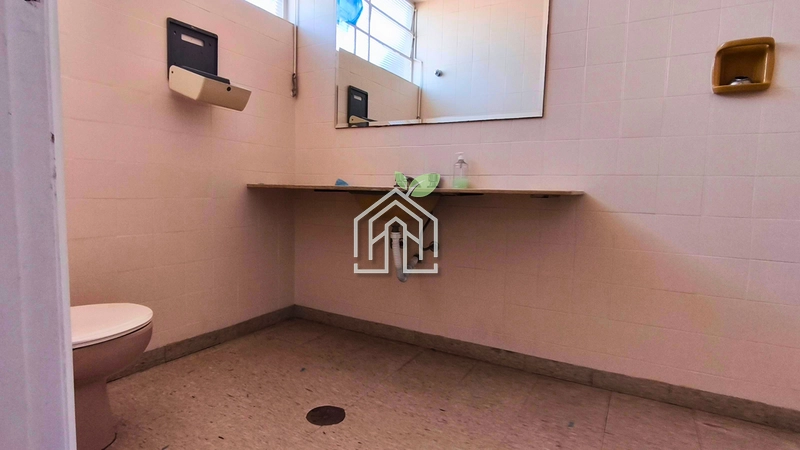 Imóvel Comercial Ideal para Clínica – 350 m² | R$ 8.000/mês: 24ª foto da galeria de imagens do imóvel