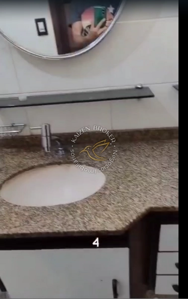 Casa térrea à venda no Jardim Primavera em Bragança Paulista. 3 dormitórios, suíte, edícula, área gourmet e 5 vagas. Próxima ao Lago do Taboão e Euroville.: 41ª foto da galeria de imagens do imóvel