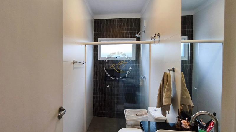 🏡 Casa Térrea com Área Gourmet e Vista Panorâmica no Condomínio Portal da Serra: 37ª foto da galeria de imagens do imóvel