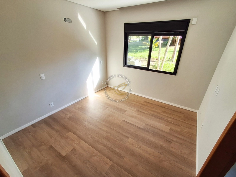 Casa Nova Térrea de Alto Padrão, 387m² construídos em um terreno de 1.800m² – Condomínio Jardim das Palmeiras: 28ª foto da galeria de imagens do imóvel