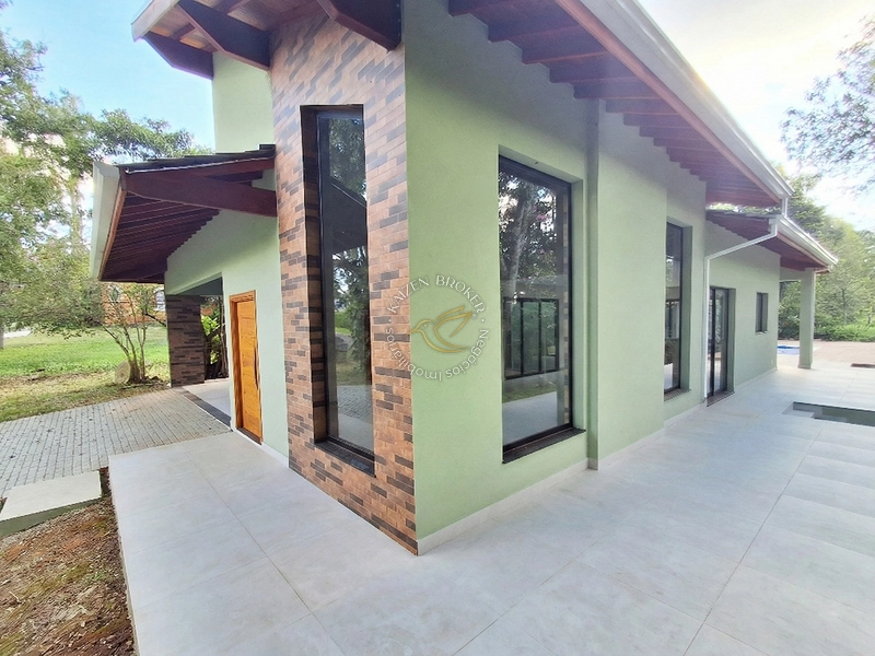 Casa Nova Térrea de Alto Padrão, 387m² construídos em um terreno de 1.800m² – Condomínio Jardim das Palmeiras: 9ª foto da galeria de imagens do imóvel