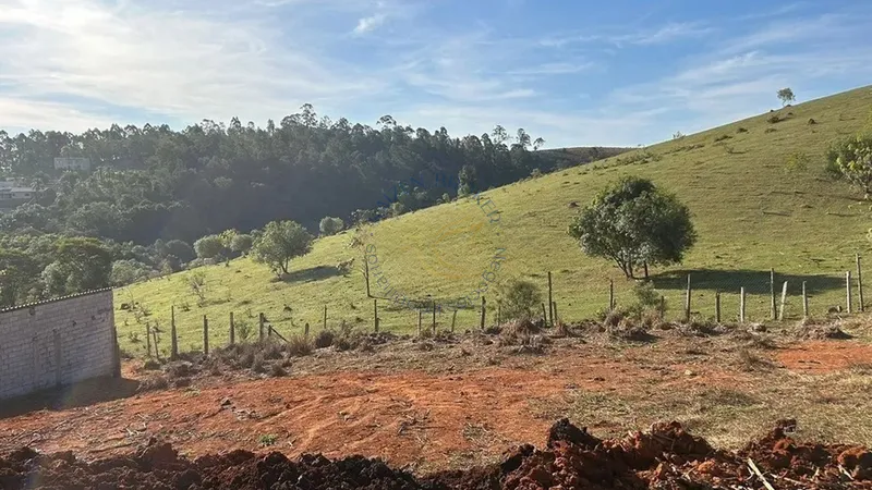 Lote à venda na Chácara Portal das Estâncias em Bragança Paulista. Ideal para quem busca espaço, natureza e qualidade de vida.: 1ª foto da galeria de imagens do imóvel