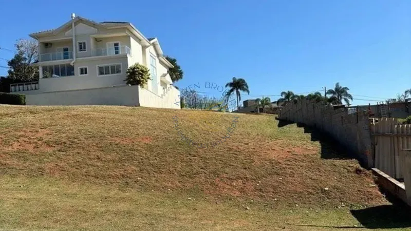 Terreno de 520m² no Portal Bragança em Bragança Paulista. Condomínio fechado com lazer completo, vista para os lagos e segurança 24 horas.: 1ª foto da galeria de imagens do imóvel